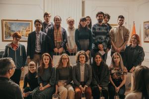 udeleženci 20. Pesniške olimpijade z mentorjem dr. Davidom Bedračem